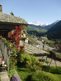 Les Fleurs Bed And Breakfast - Image 3