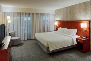 Courtyard by Marriott Columbus West - Image 3