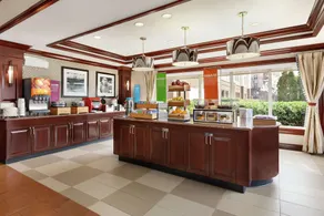 Hampton Inn Dulles - Cascades - Image 2