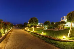 Belvedere Beachfront Villa - Image 2