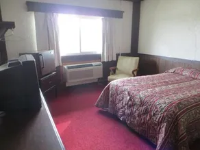 Lincoln Lodge Motel - Image 4