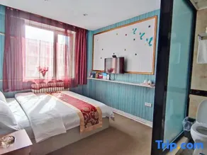 Free House Express Hotel - Image 4