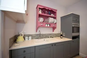 The Vault at Westacres - Image 4