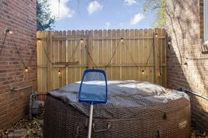 Cozy Retreat near Uptown with Hot Tub - Image 3