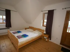 Peaceful Mountain Holiday Stay - Image 2