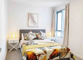 Modern apartment in Cannington - Image 3