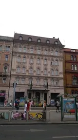 Cuki Apartment - Image 5