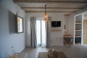 Tha-Lia Myconian Suites - Image 3