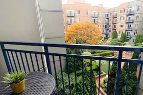 Belltown Court Seattle Urban Retreat - Image 3