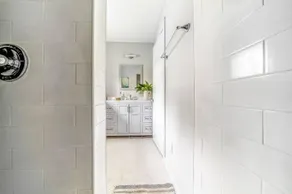 Beautiful Charming Cottage 4 min from Woodstock - Image 4