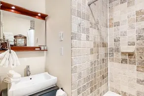 4 Mi to Vail Ski Resort: Cozy Getaway w/ Deck! - Image 4