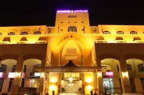 Gulf Paradise Hotel - Image 1