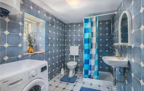 One-Bedroom Apartment in Zgaljici - Image 2