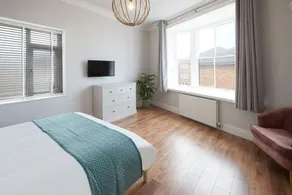Host & Stay - Ocean View - Image 4