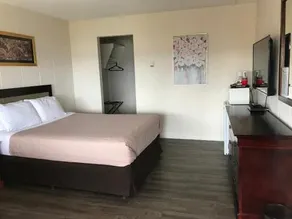 Value Lodge Motel - Image 3