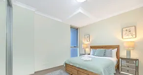 Kozyguru | Westmead | Modern Apt | Near Hospital - Image 5