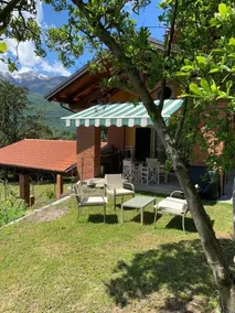 The comfortable house with big pool in the center of Mergozzo - Image 3