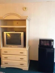 Royal Inn Columbia/Fort Jackson - Image 5