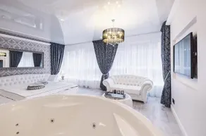 Supreme Jacuzzi Apartment - Image 3