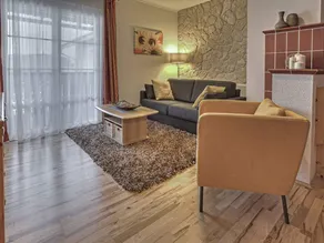 Apartamento vacacional con piscina, sauna y barbacoa - Image 5