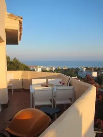 Seaview Penthouse - Image 2