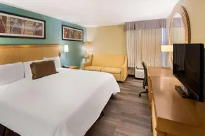 Ramada Jasper & Conference Center - Image 2