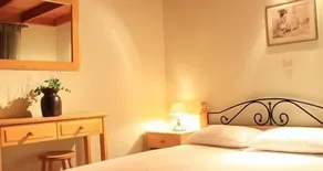 Aigiali Rooms - Image 2