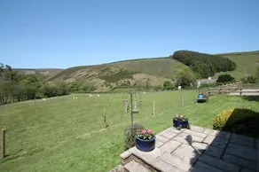 Oare Water Cottage - Image 2