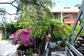 Boutique Paddington Apartment with CBD Views - Image 5