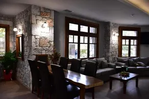 ZAROUCHLA INN - Image 2