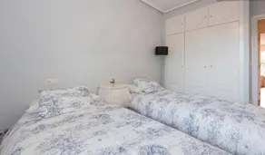 Apartamento con Jardin - Image 3