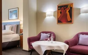 Romantik-Hotel und Restaurant „Goldener Karpfen“ - Image 2