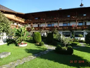 Ferienhotel Lenzenhof - Image 4
