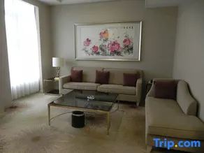 Qilu Jiudi Yujing Hotel - Image 3