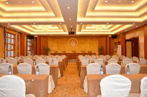 Golden Peacock Resort Hotel - Image 5