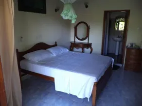 Belfry Guest House - Image 5