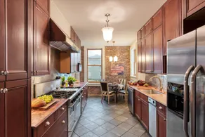 Elliot by Avantstay Historic Character Home in Great Location! - Image 4