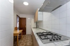 Malaga downtown and beach apartment - Image 3