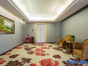 Baiting Hotel - Image 2
