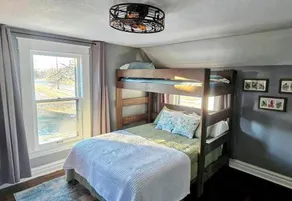 1908 Modern Farmhouse on large private treed lot - Image 5