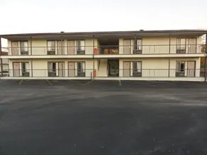 Budget Inn Selma - Image 3