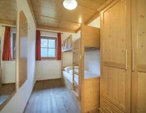 Restful Chalet in Wald-Königsleiten near Ski Bus - Image 3