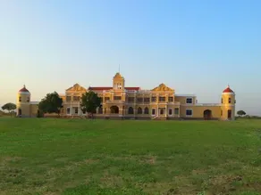 Ambika Nivas Palace - Image 3