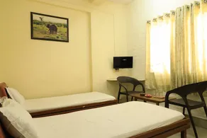 Hotel Shree Vaibhav - Image 4