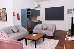 Mandreen Serviced Apartments - Image 3