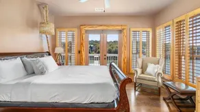 Luxury Lake Marble Falls House with Swimming Pool Hot Tub and private boat slip - Image 3