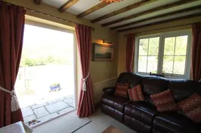 Oare Water Cottage - Image 3
