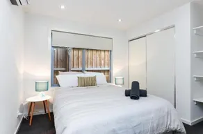 Complete Host Richmond Townhouse Collection - Image 2