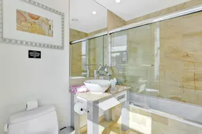 Brickell Ave Suites-Miami - Image 2