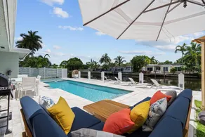 Waterfront Heated Pool & Spa Home - Image 2